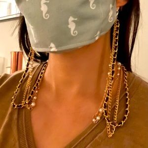 Convertible mask glasses holder pearls chain neck
